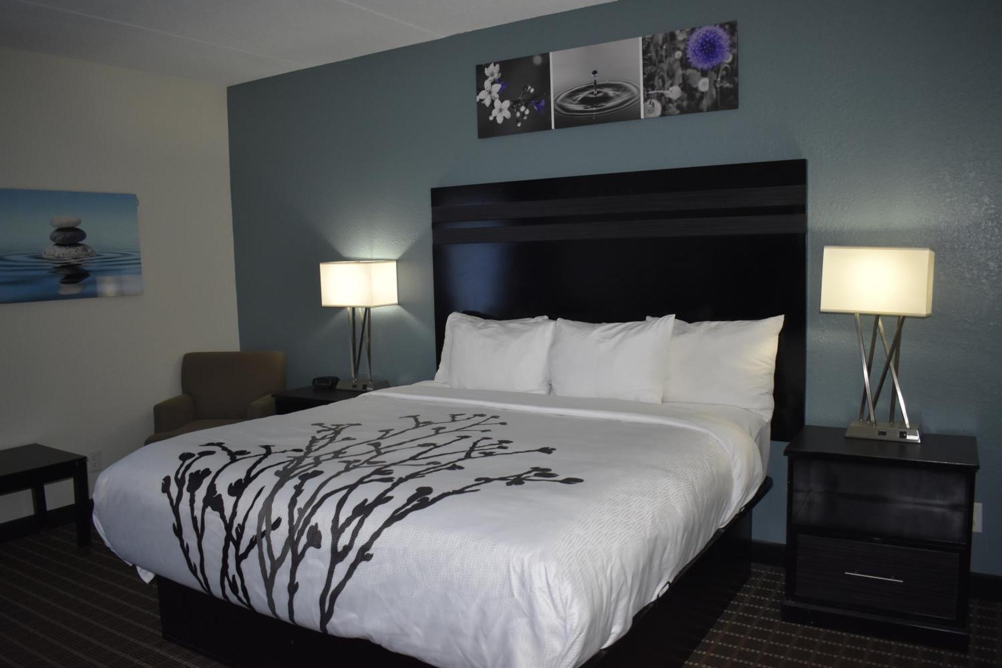 Hotel Sleep & West Knoxville