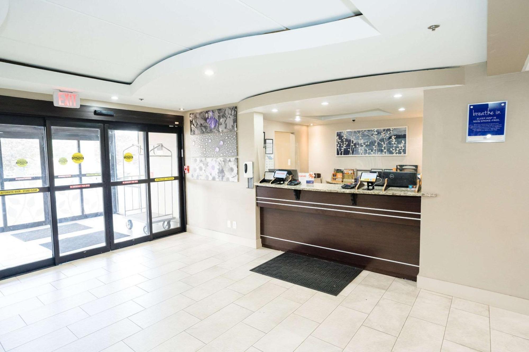 Hotel Clarion Inn&suites West
