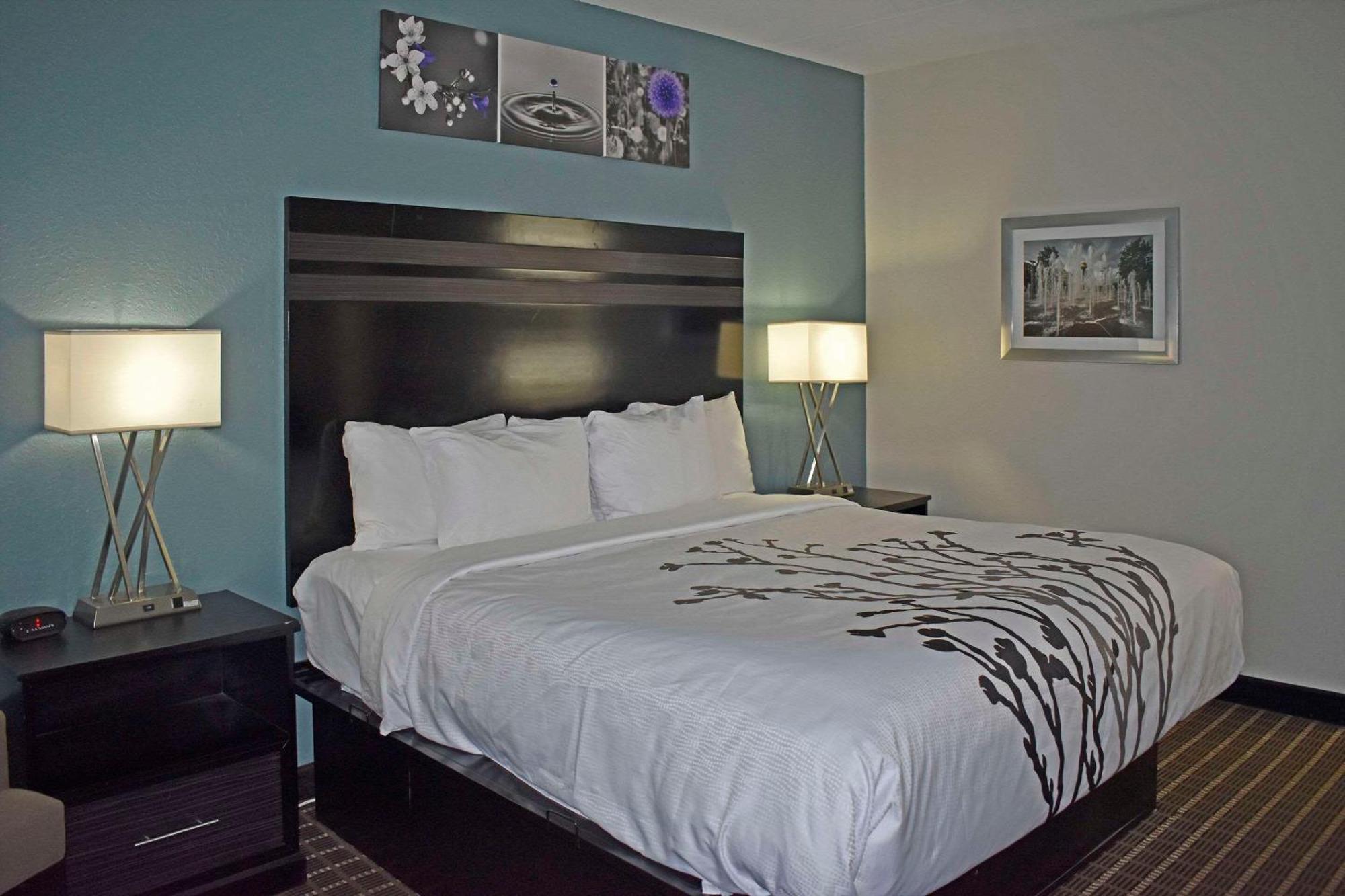 Hotel Sleep & West Knoxville