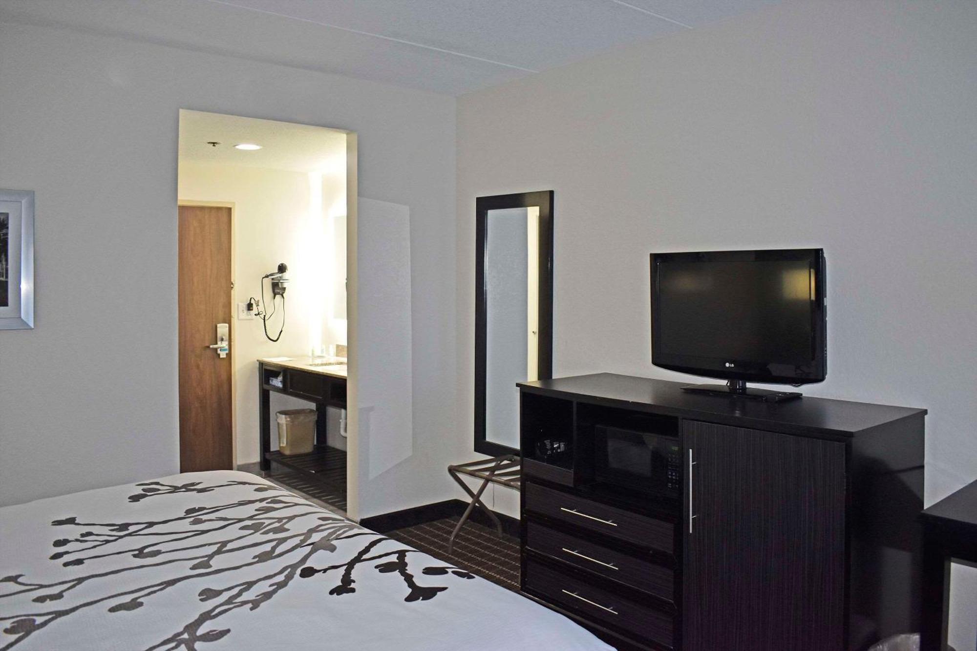 Sleep & West 2* Knoxville
