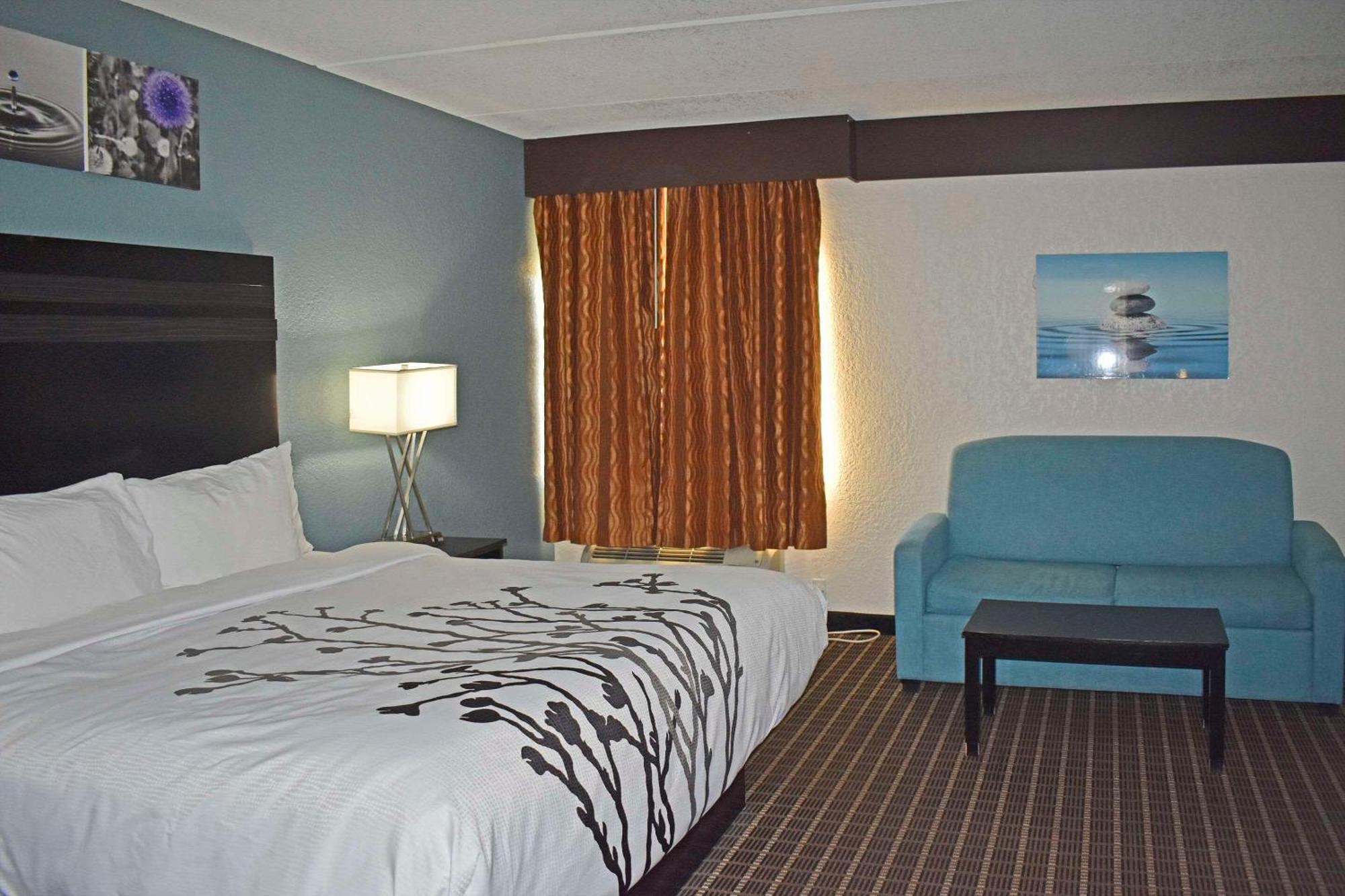 Sleep & West Hotel