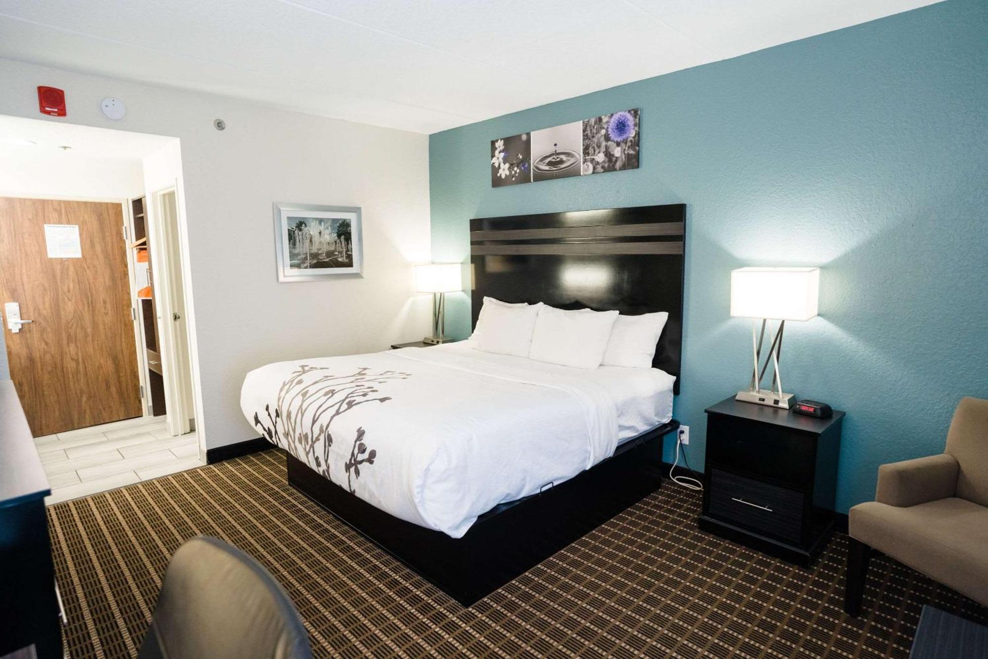 Sleep & West Hotel